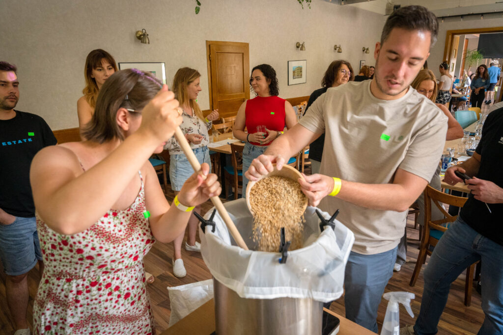 sörfőzés, csapatépítő, sörkészítés